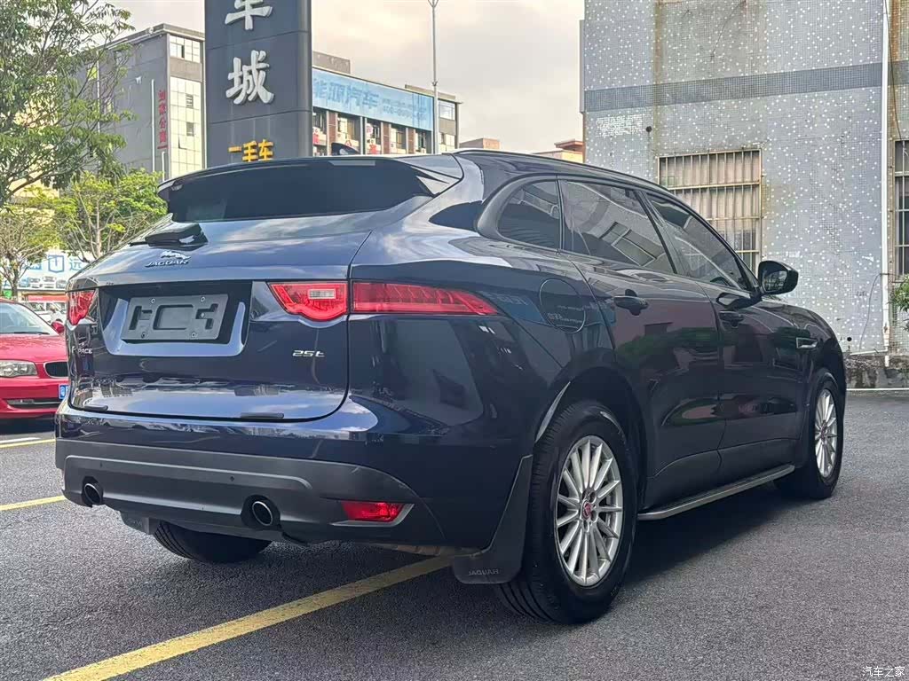 Jaguar F-PACE, 2017 7