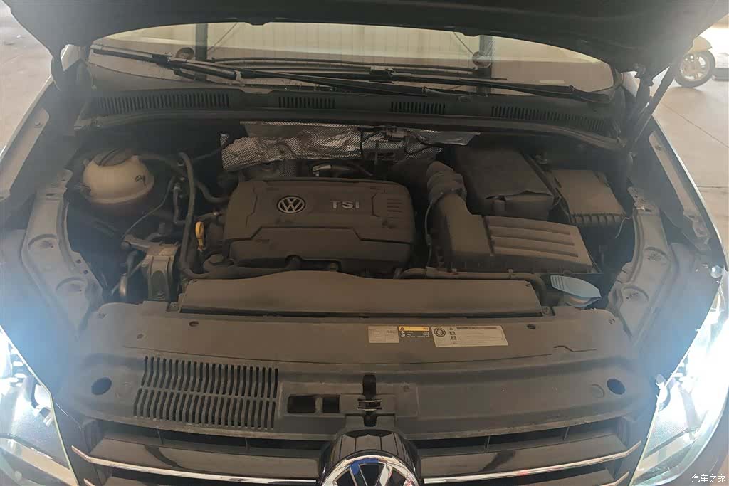 Volkswagen Xia, 2017 10
