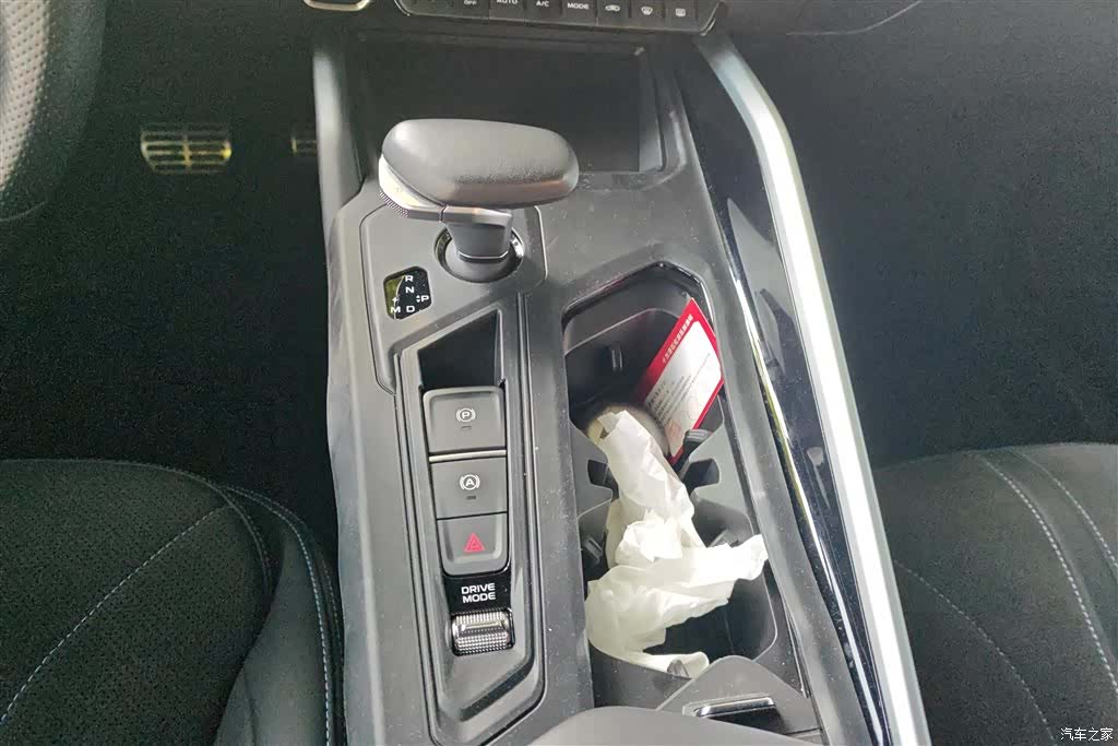 Geely Preface, 2024 16