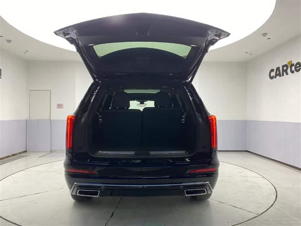 Cadillac XT6
