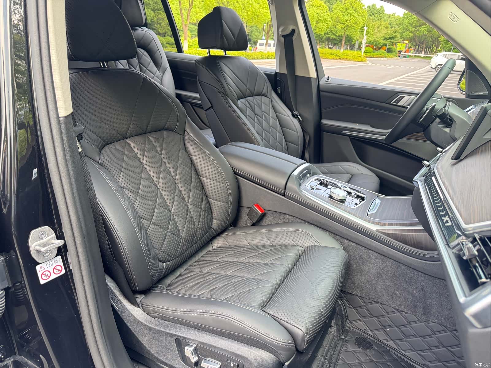 BMW X7, 2024 4
