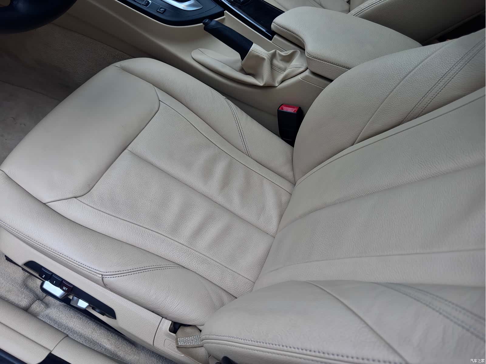BMW 3 Series, 2016 12