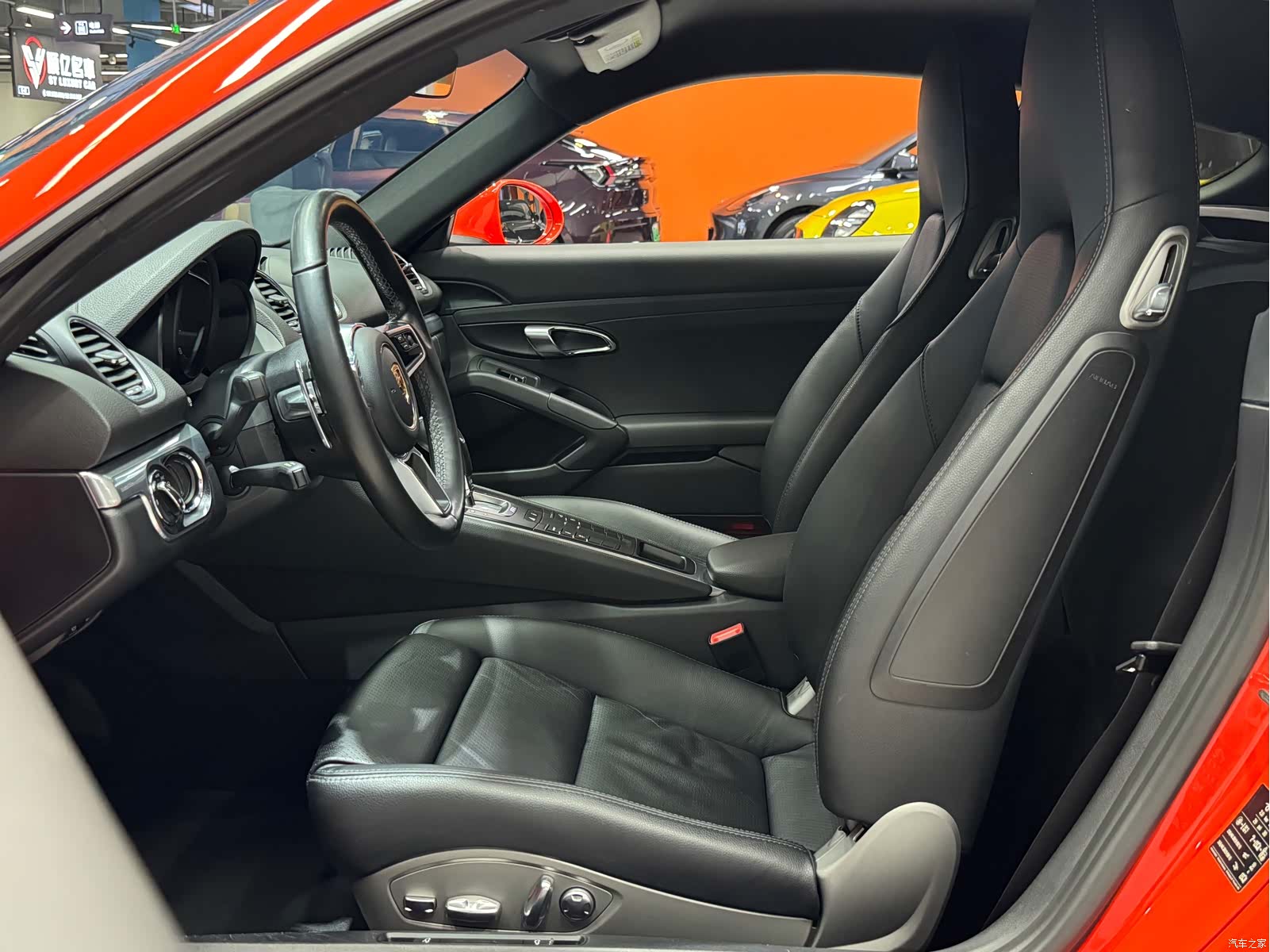 Porsche Cayman, 2017 26