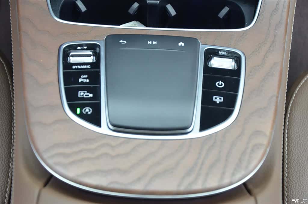 Mercedes-Benz E-Class, 2023 9