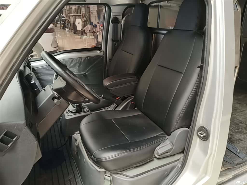 Wuling VI, 2023 15