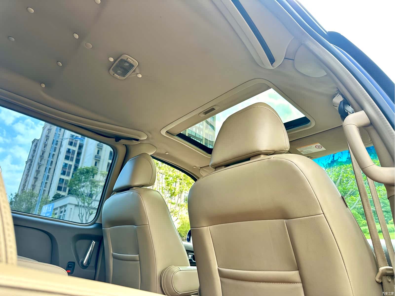 Buick GL8, 2011 21