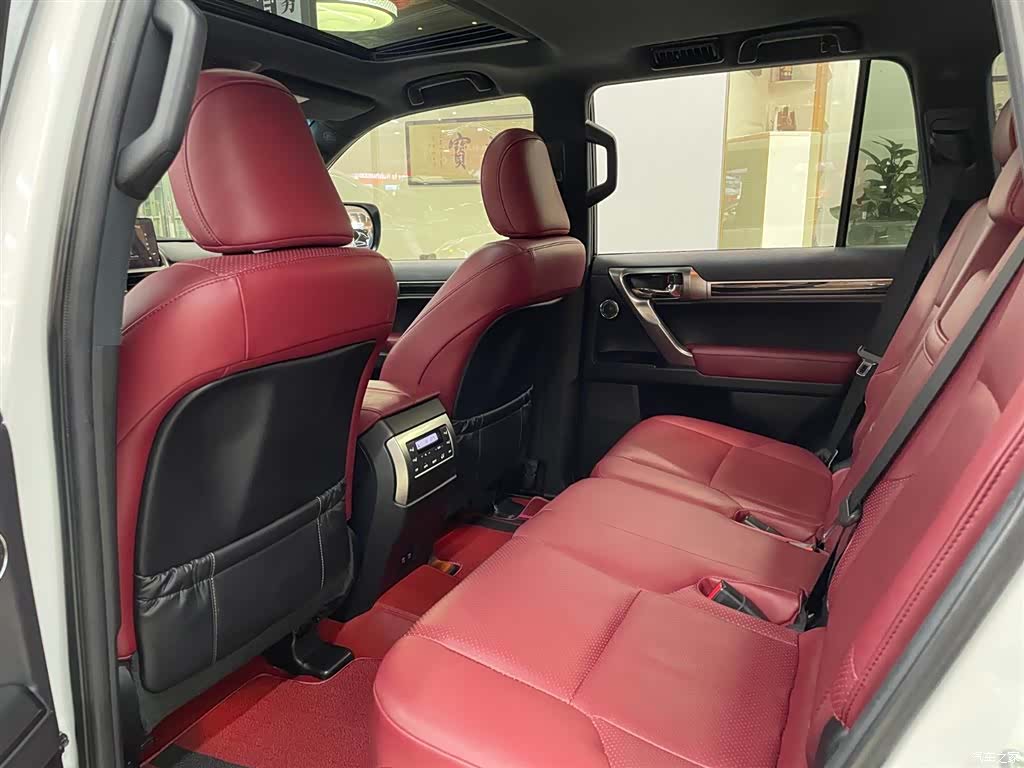 Lexus GX, 2022 9