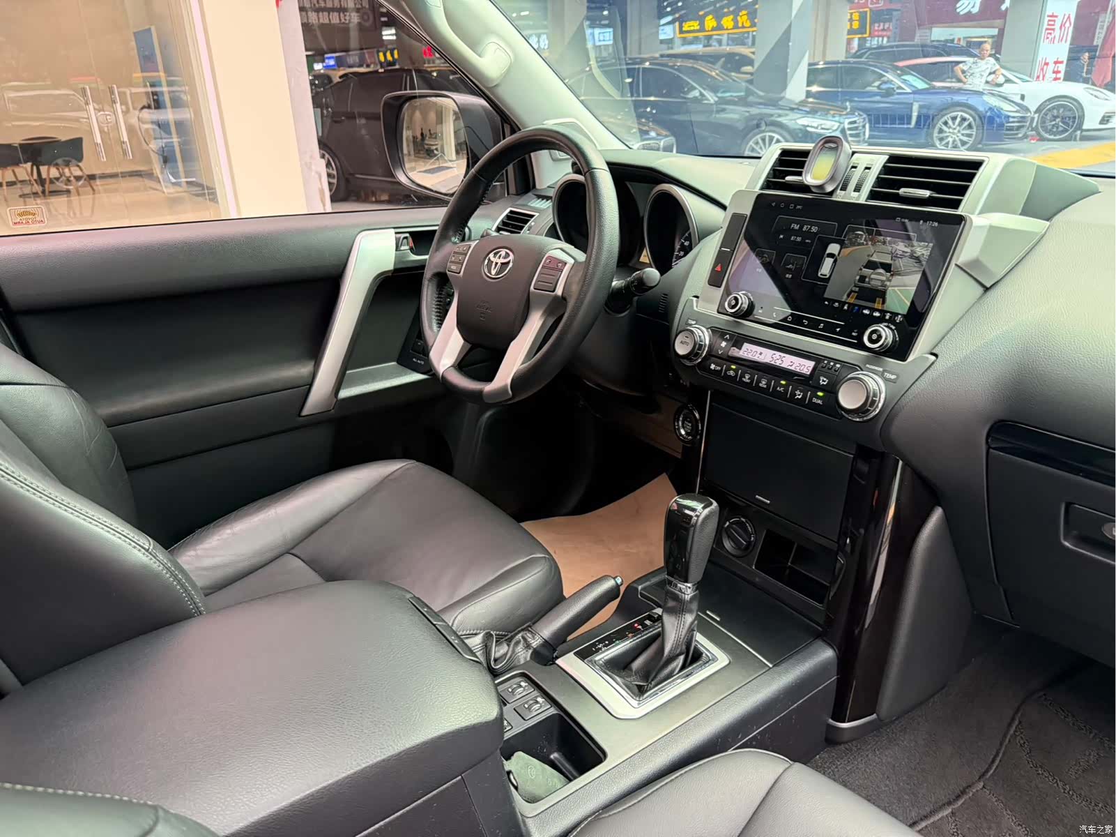 Toyota Prado, 2017 12