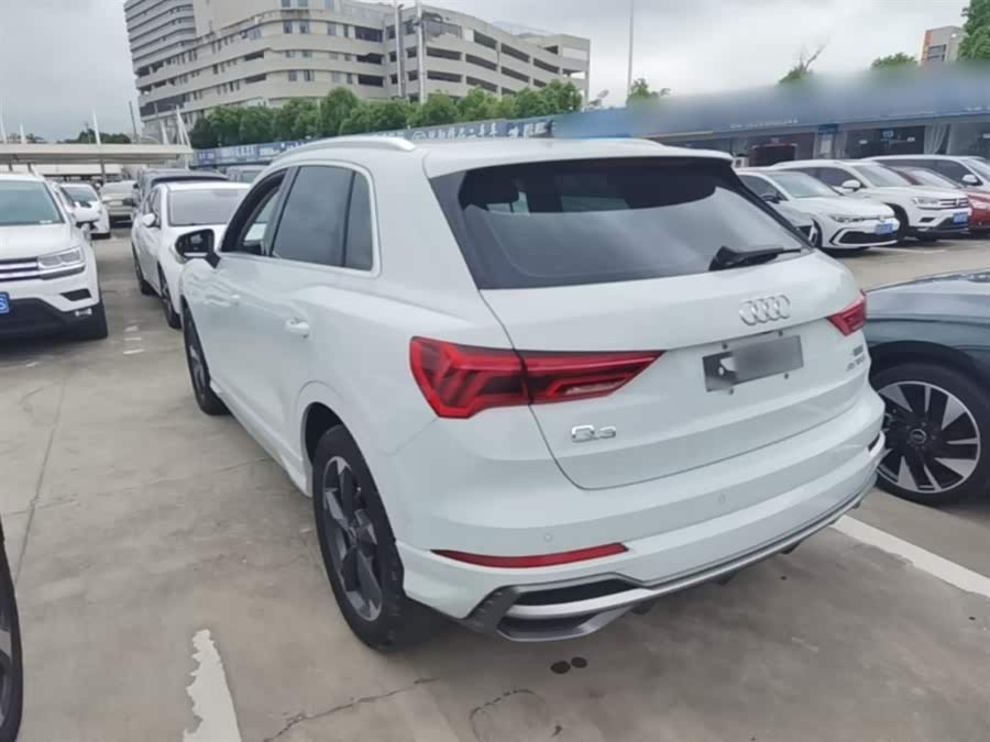 Audi Q3 2022, фото 5