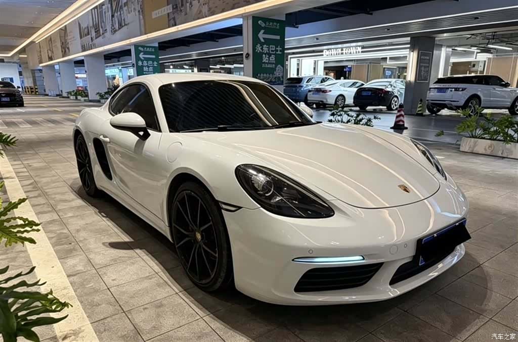 Porsche Cayman, 2018 3