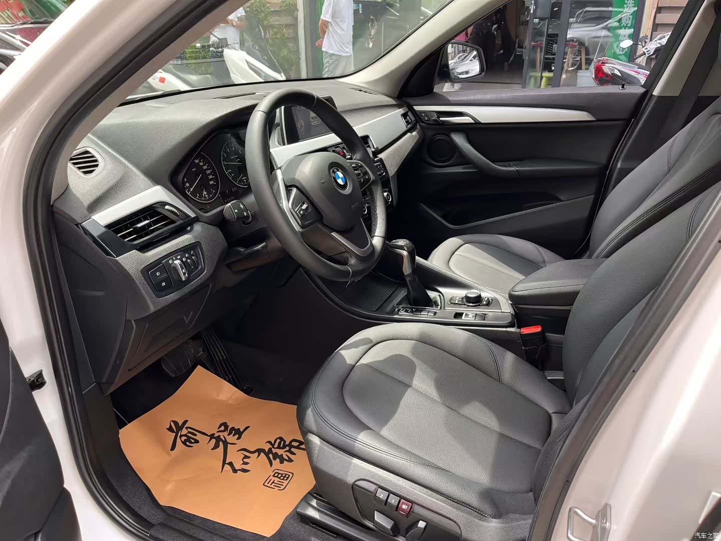BMW X1, 2016 все фото