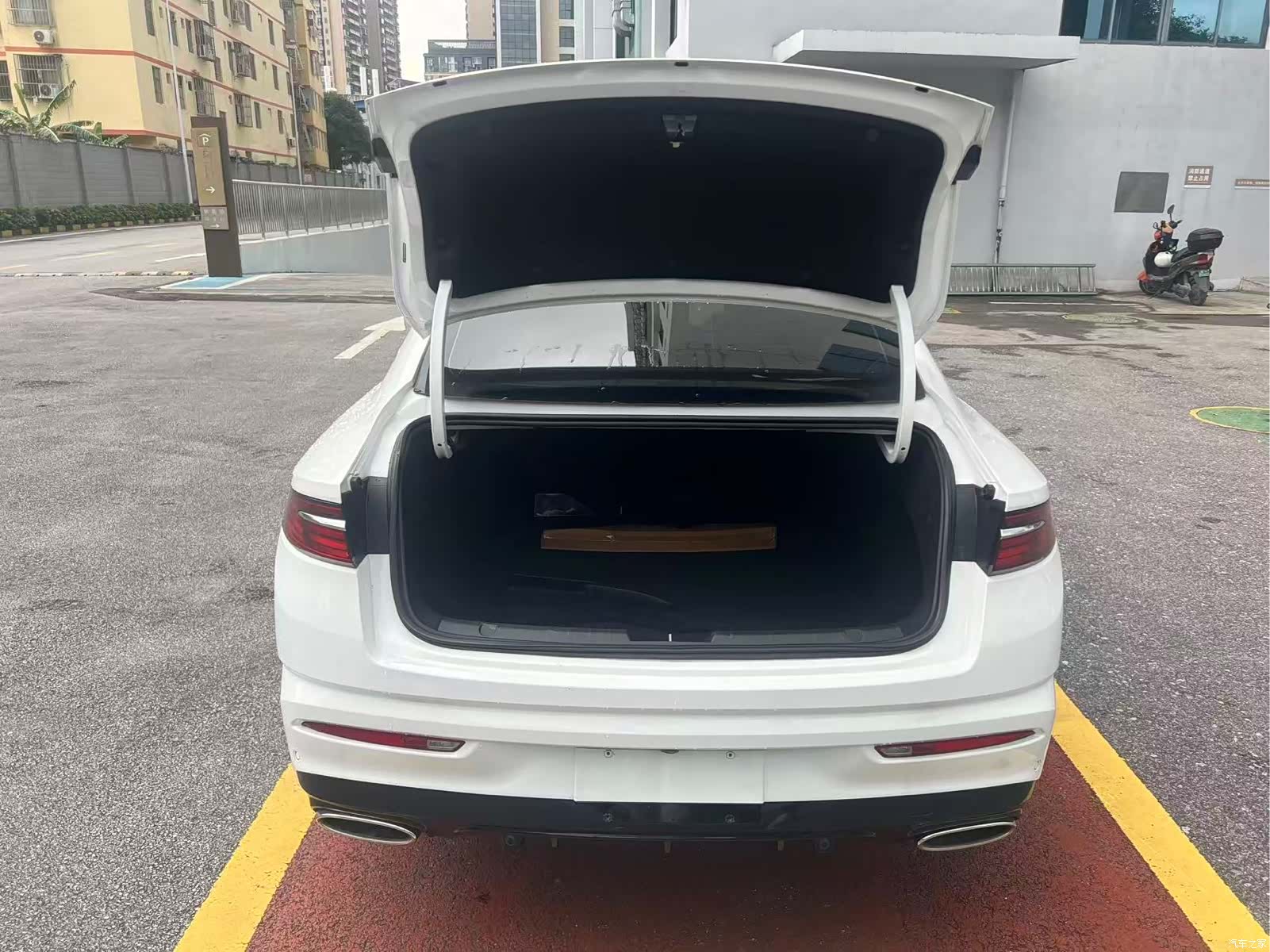 Geely Preface, 2024 12