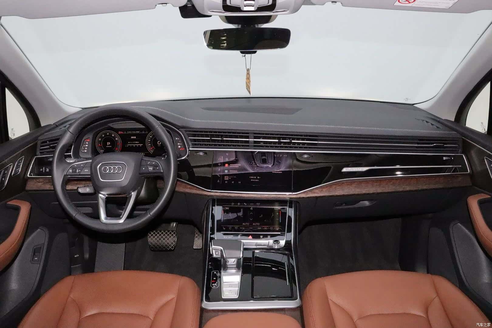 Audi Q7, 2024 14
