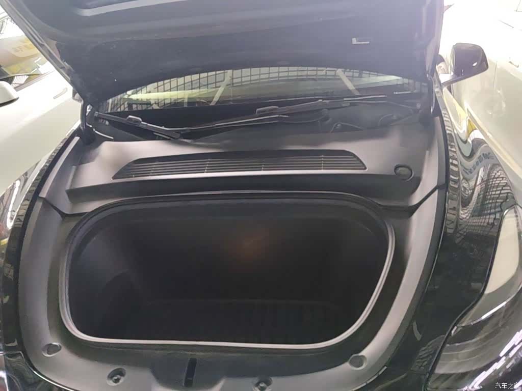 Tesla Model Y, 2021 20