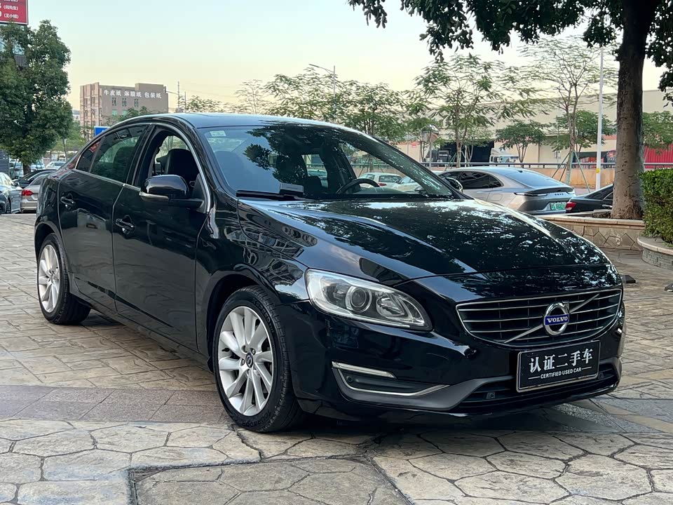 Volvo S60