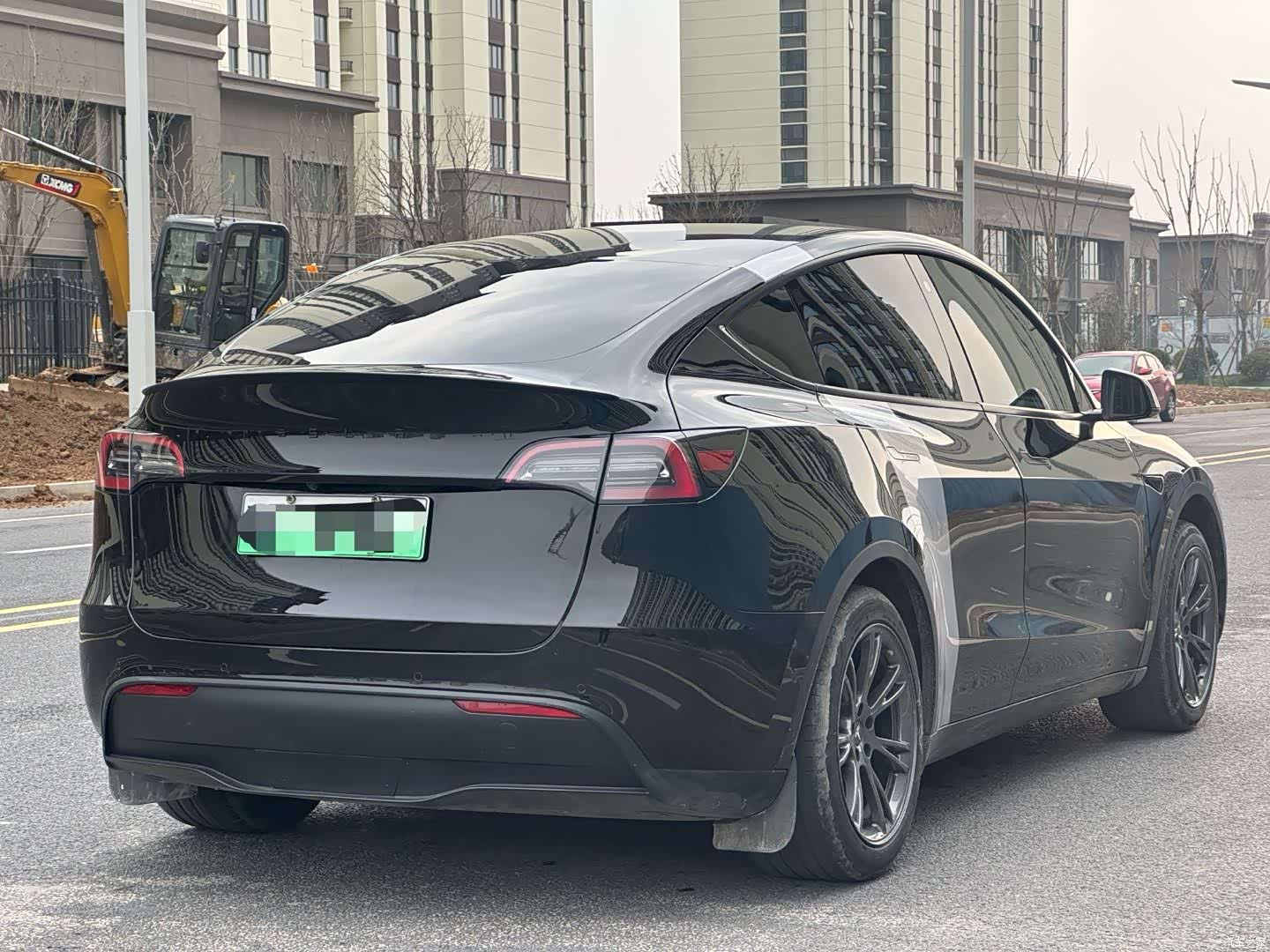 Tesla Model Y, 2024 7
