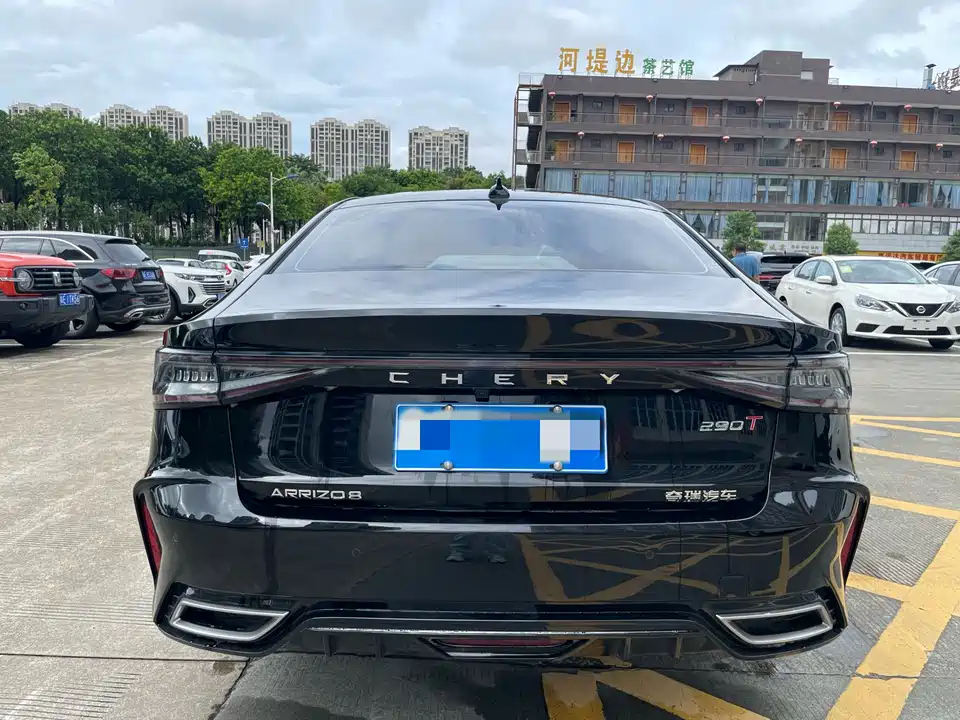 Chery Arrizo 8