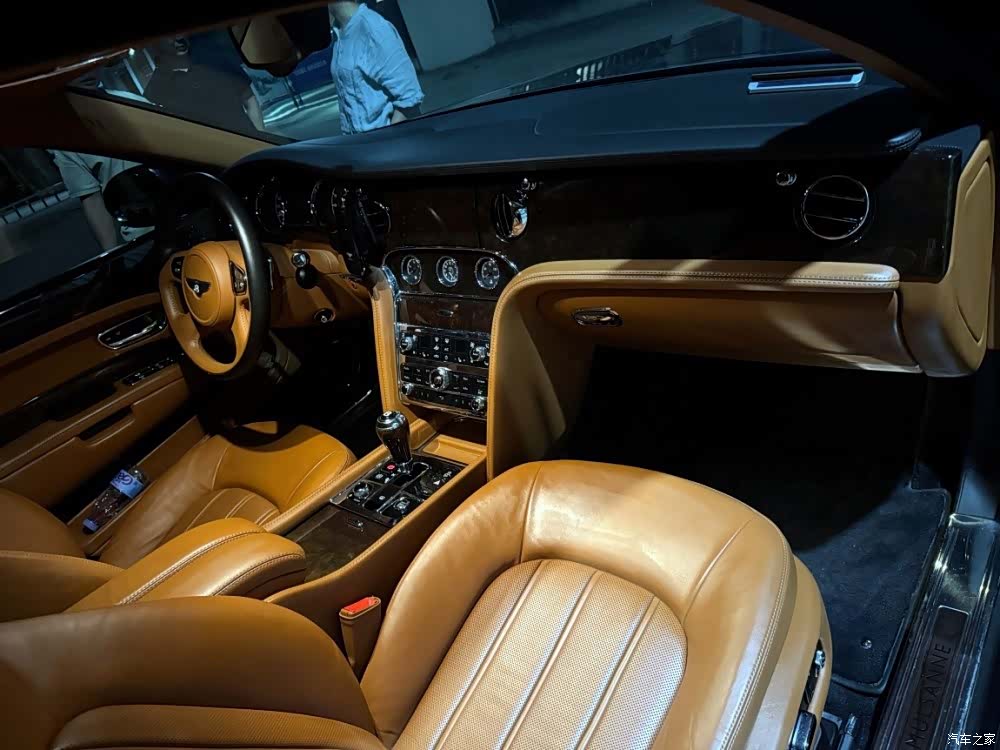 Bentley Mulsanne, 2015 15