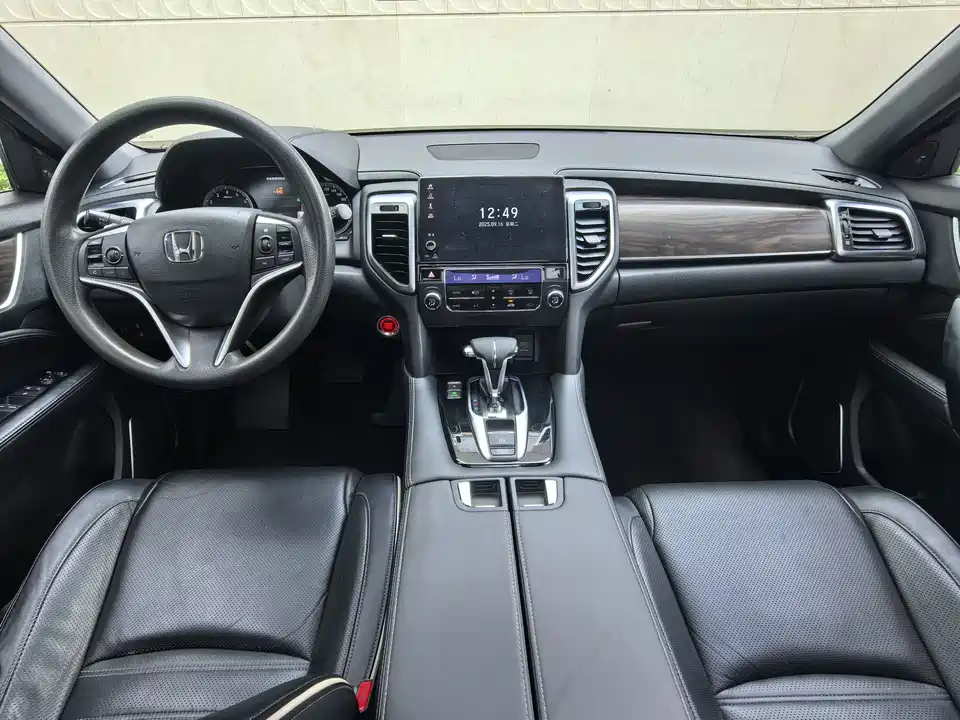 Honda UR-V