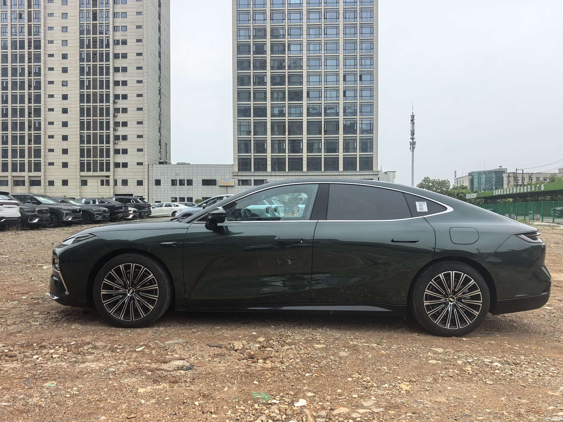 Geely 8, 2025 2