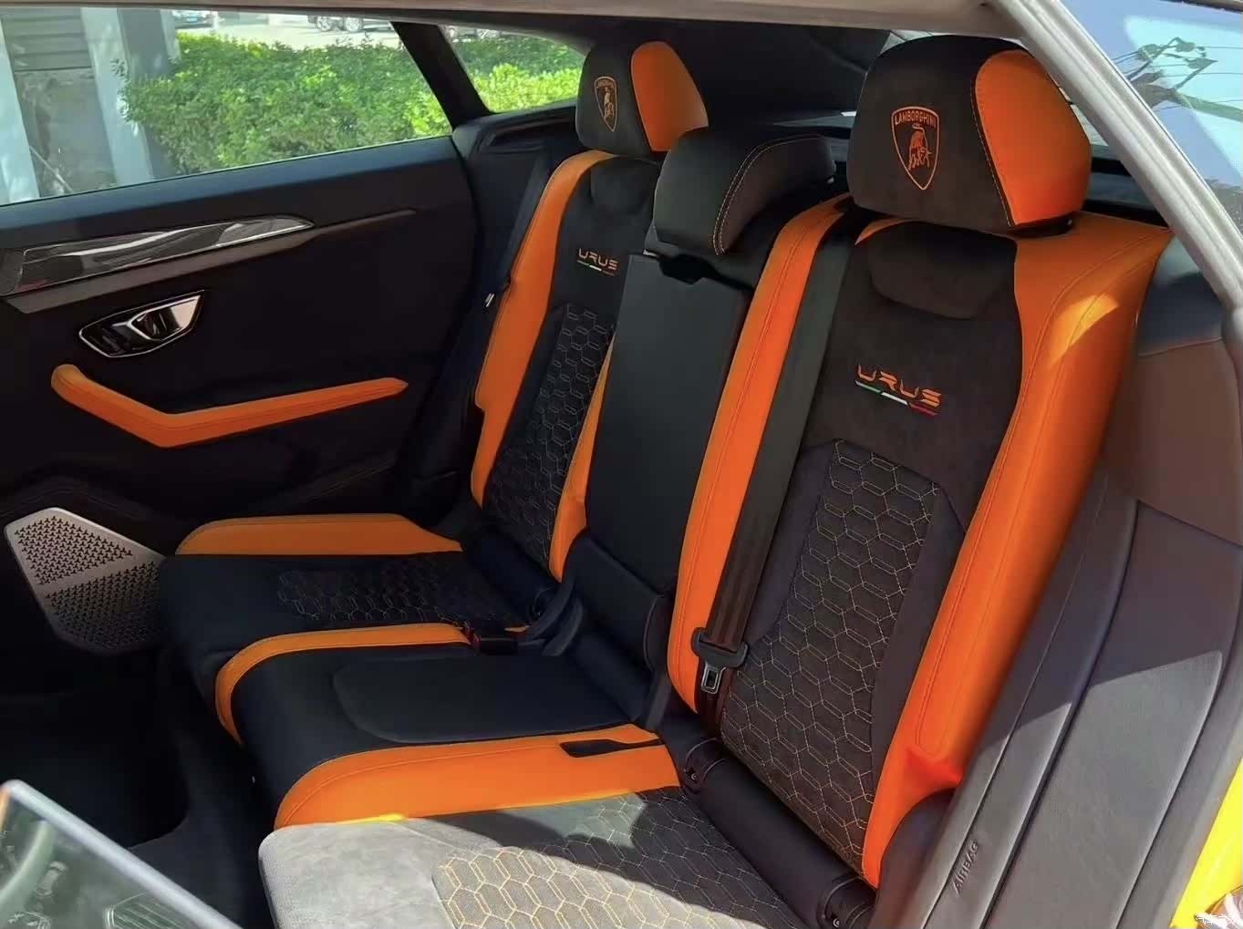 Lamborghini Urus, 2023 7