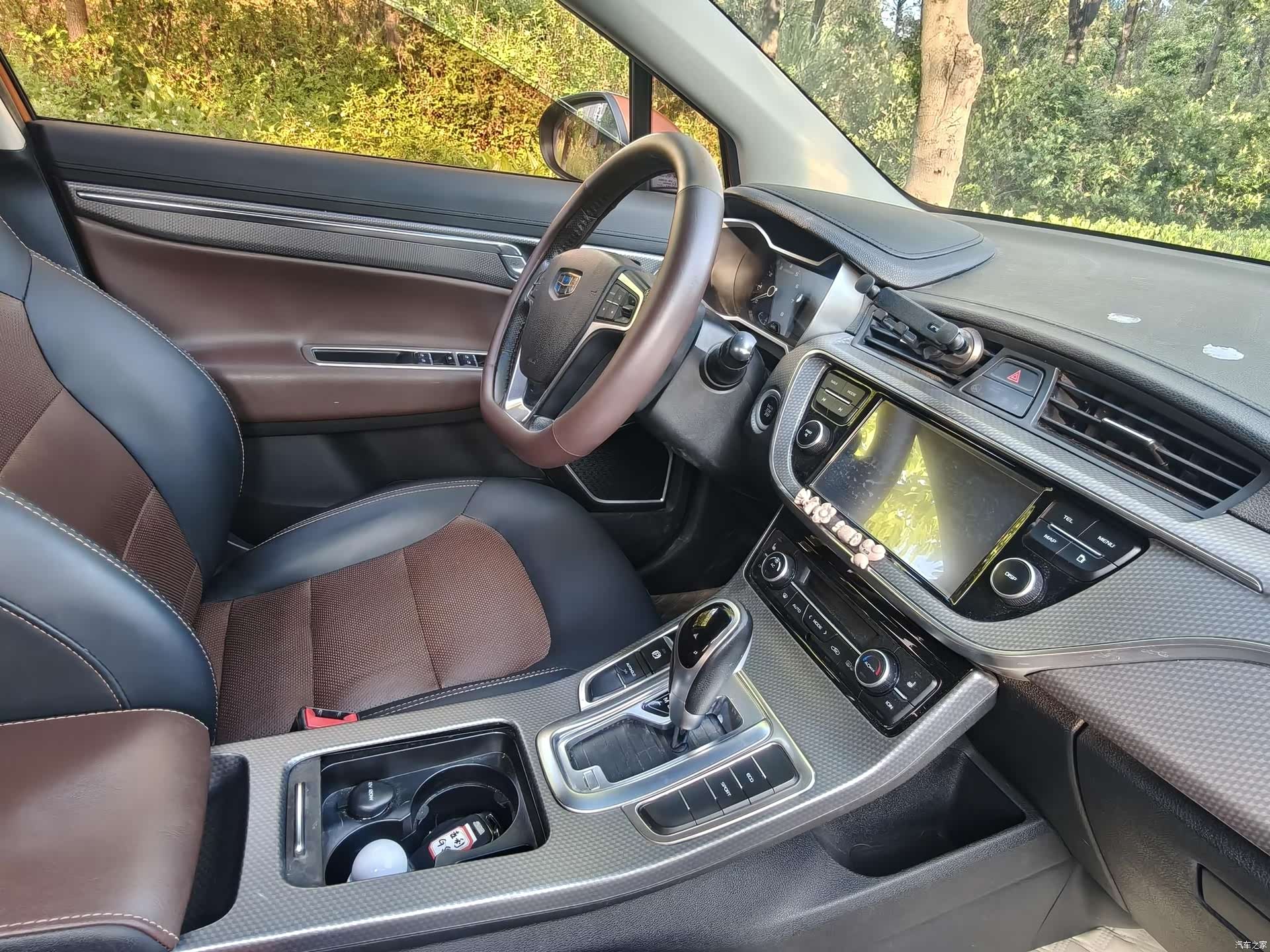 Geely Emgrand, 2017 11