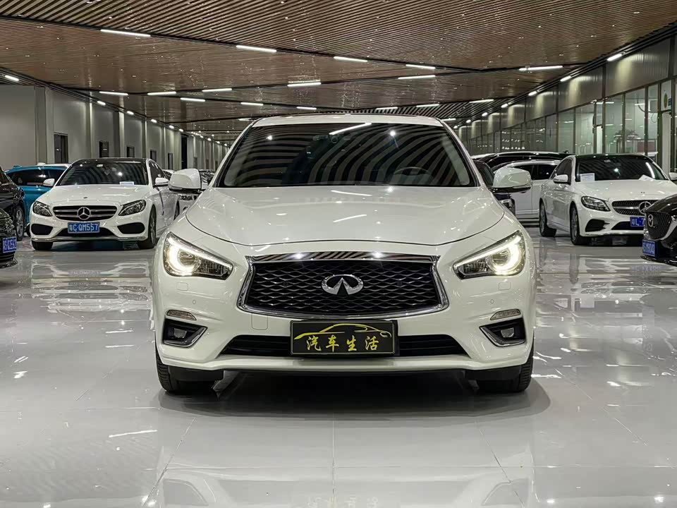 Infiniti Q50L