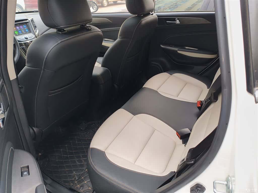 Changan CS35, 2018 13
