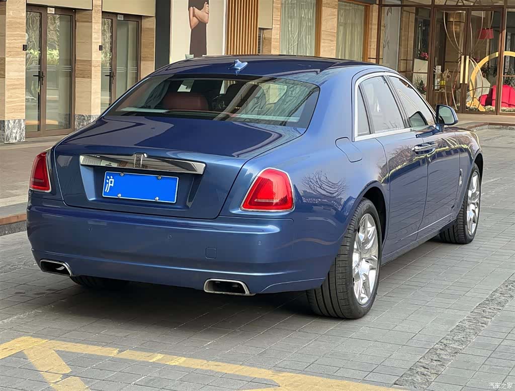 Rolls-Royce Ghost, 2012 4