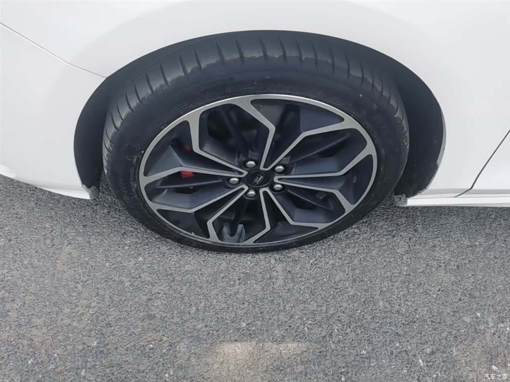Ford Focus, 2021 23