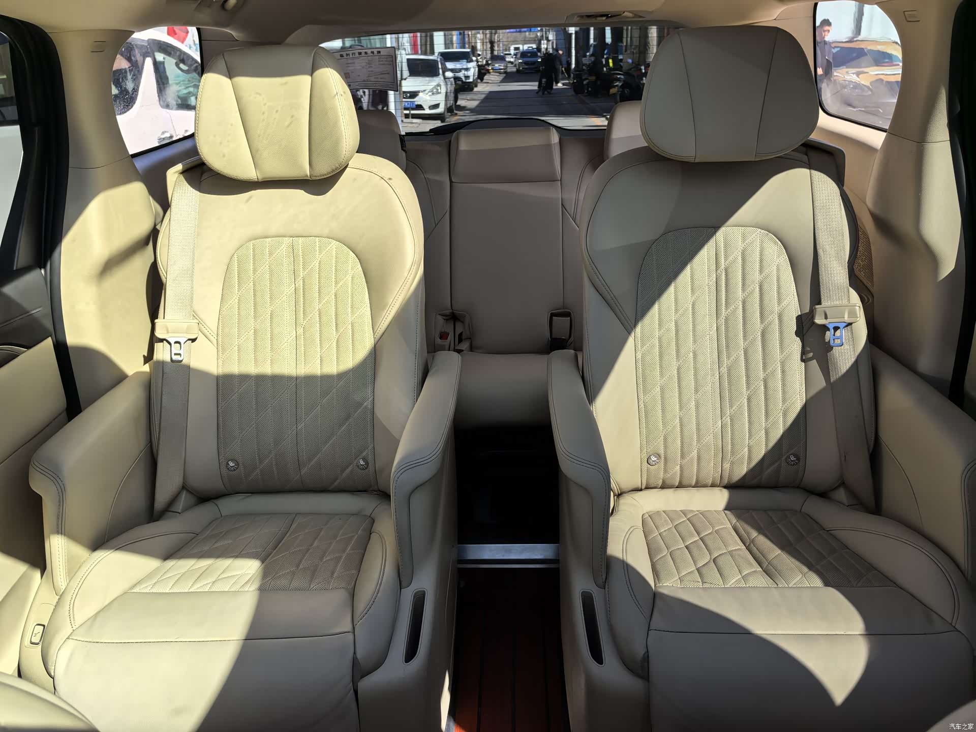 Buick GL8, 2023 12