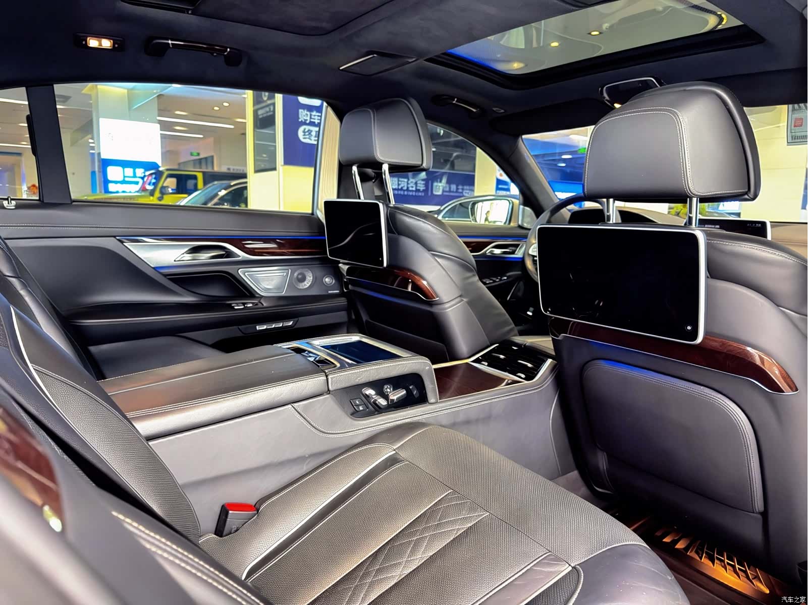 BMW 7 Series, 2016 11