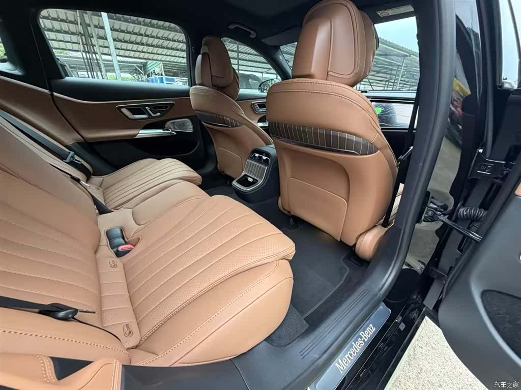 Mercedes-Benz E-Class, 2026 22
