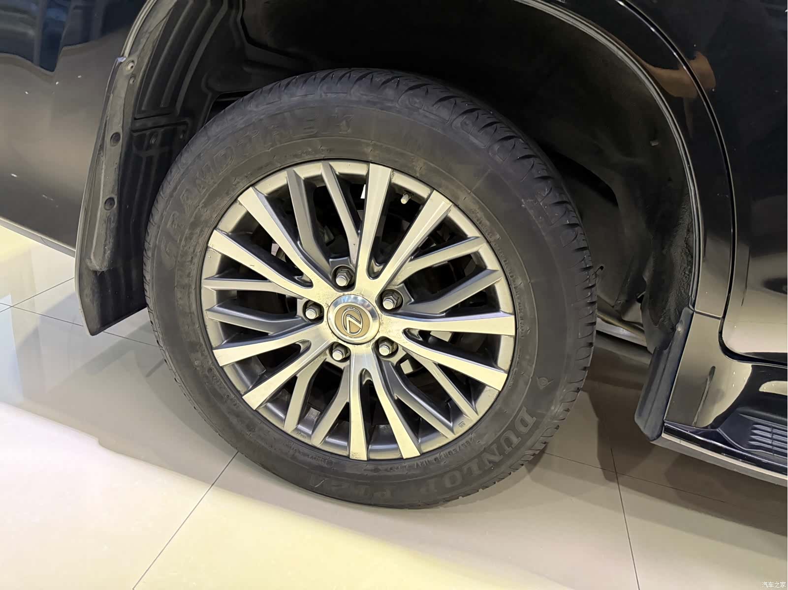 Lexus LX, 2019 11