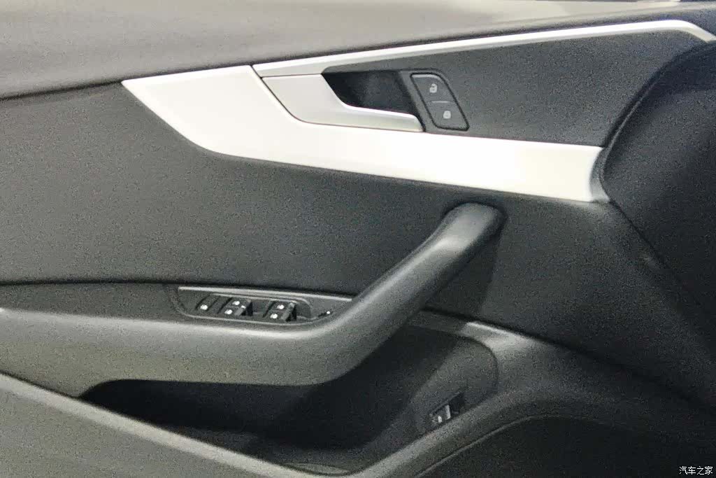 Audi A4L, 2021 7