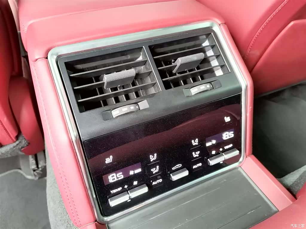 Porsche Panamera, 2023 16