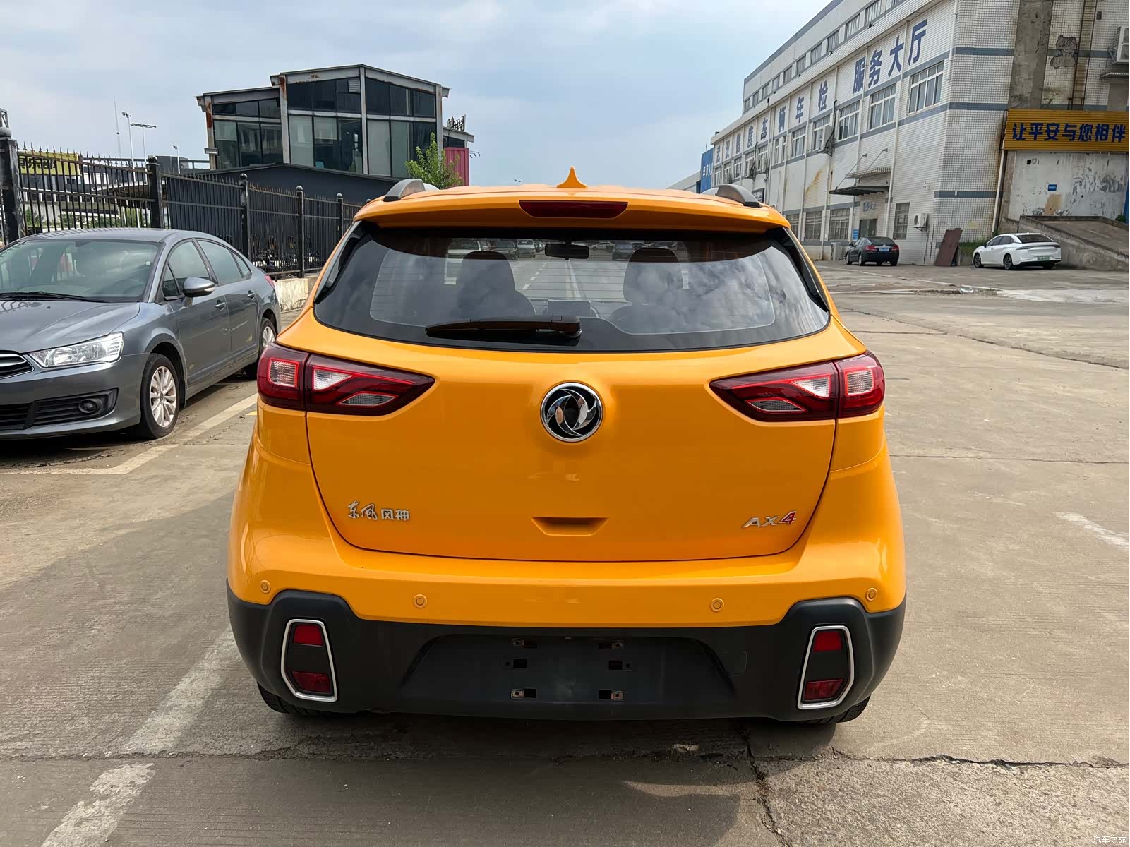 DongFeng AX4, 2018 15