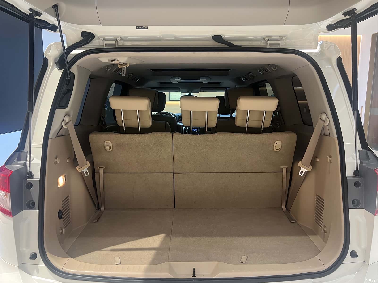 Nissan SL, 2016 11