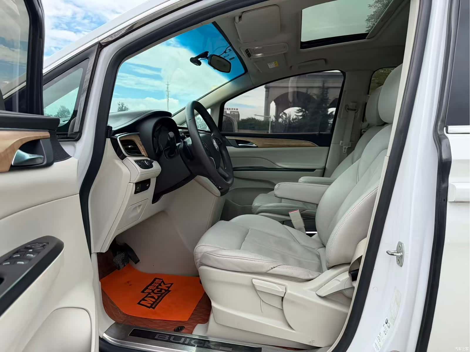 Buick GL8, 2018 4