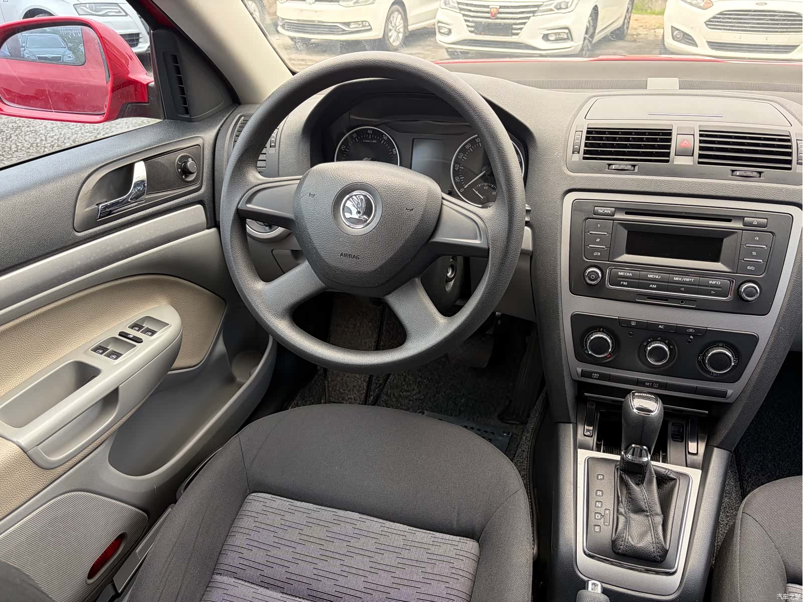 Skoda Octavia, 2014 10