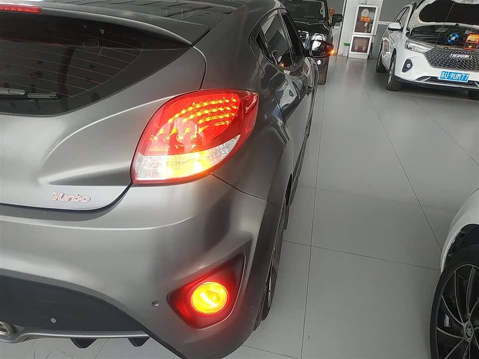 Hyundai Veloster Hyundai Veloster