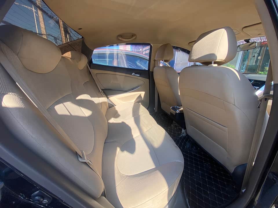 Hyundai Rena