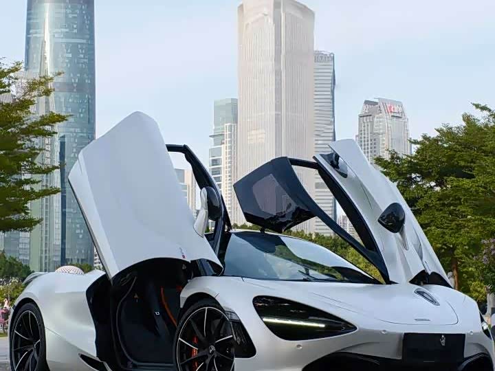 McLaren 720S