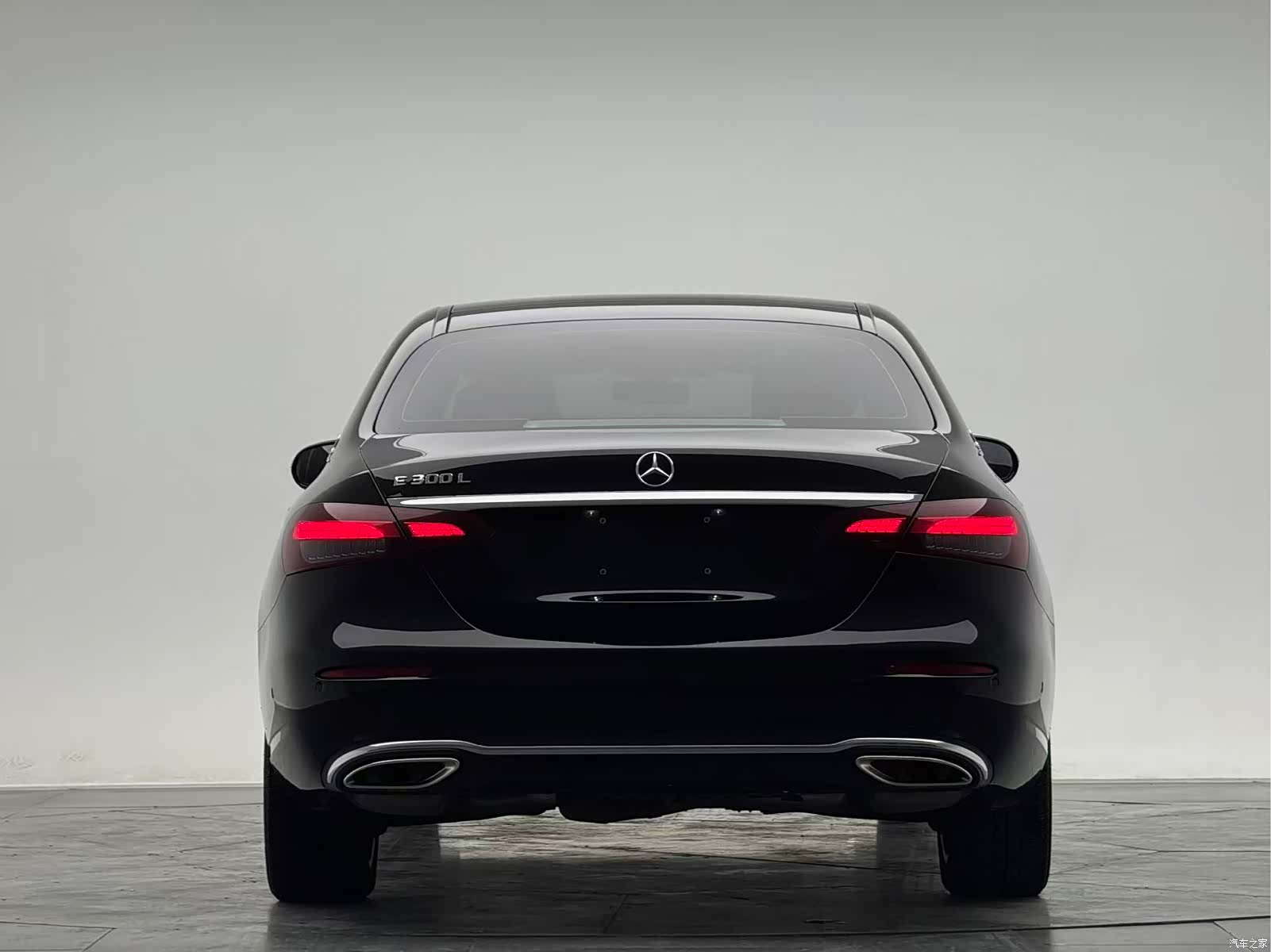 Mercedes-Benz E-Class, 2022 6