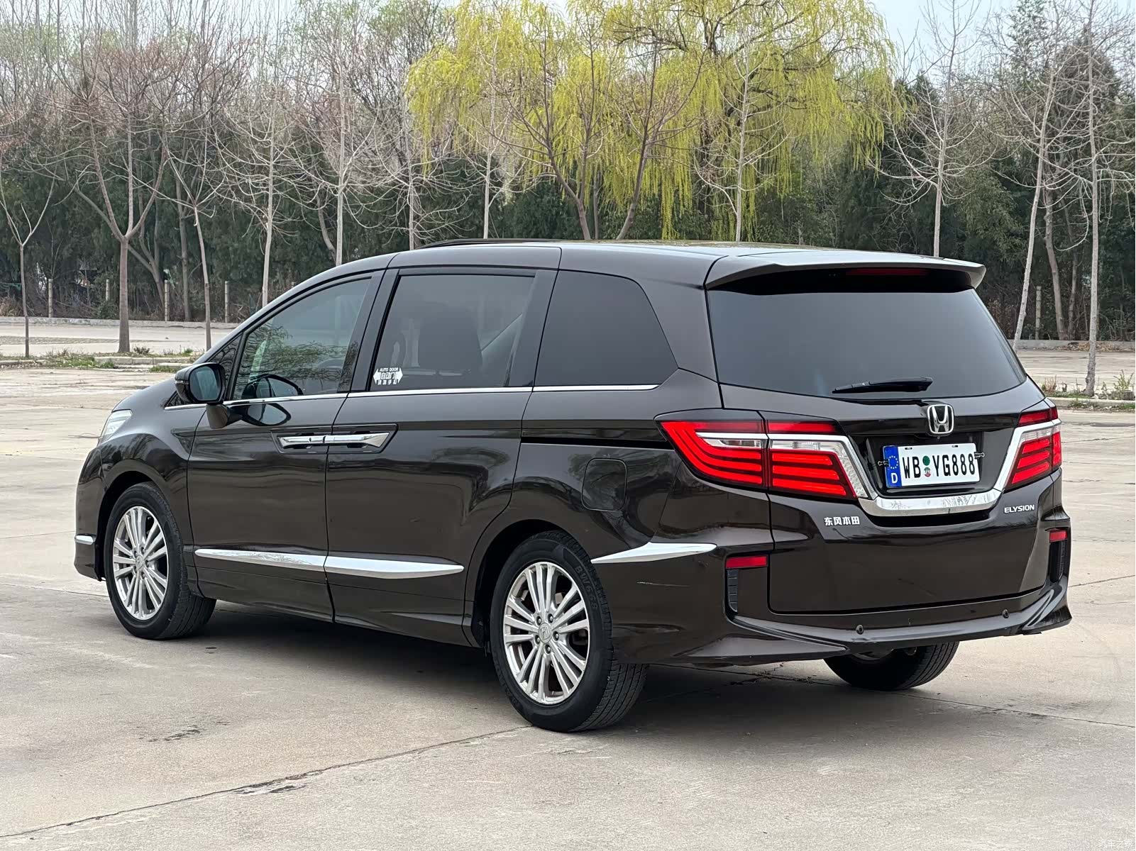 Honda Elysion, 2016 4