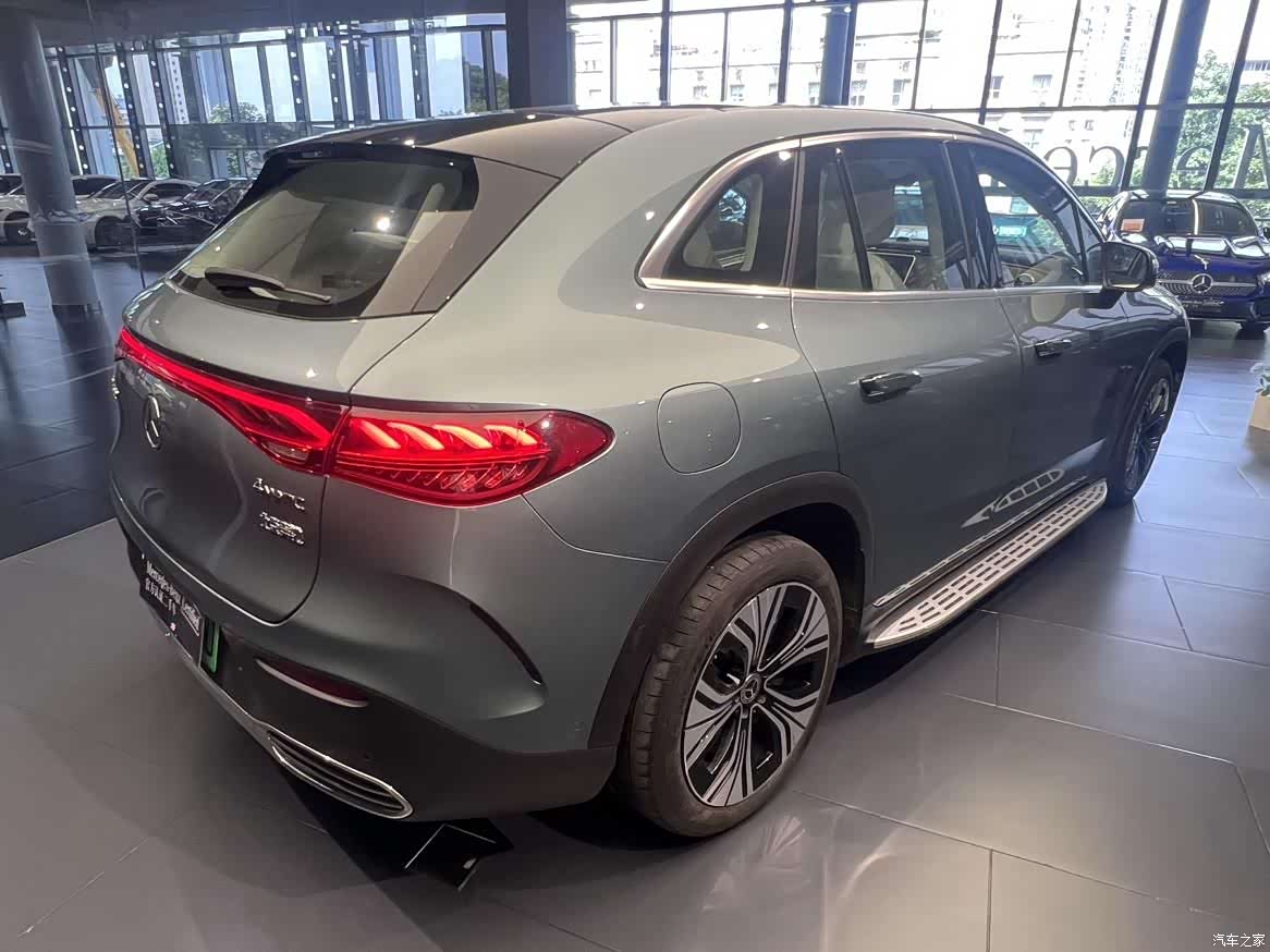 Mercedes-Benz EQE, 2024 4