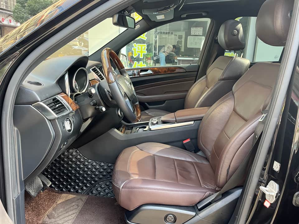 Mercedes-Benz M class