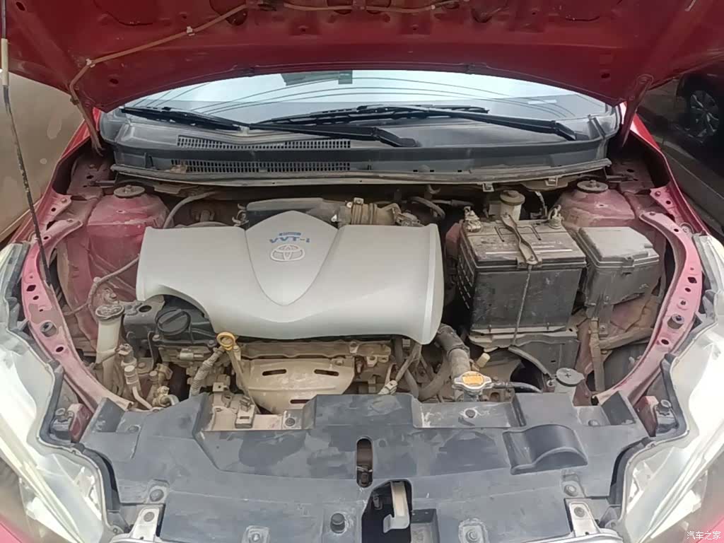 Toyota YARiS L, 2015 16