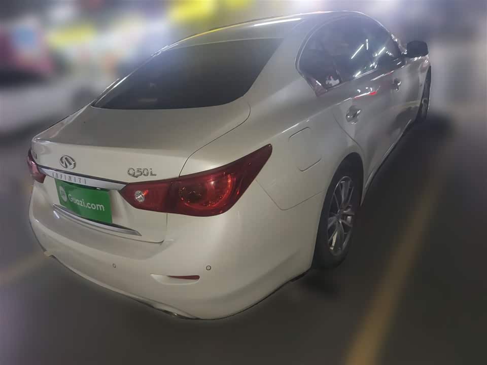 Infiniti Q50L
