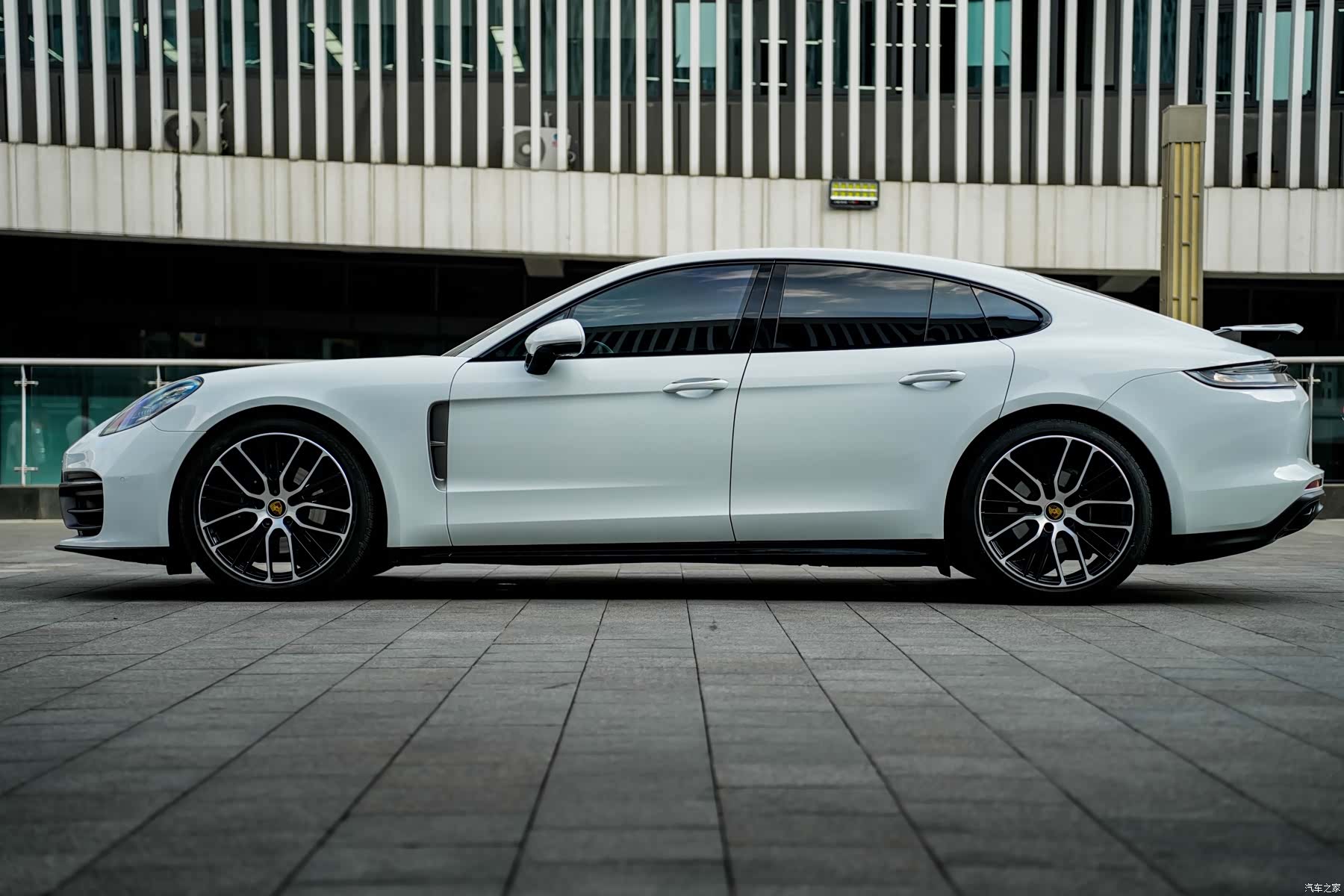 Porsche Panamera, 2022 15